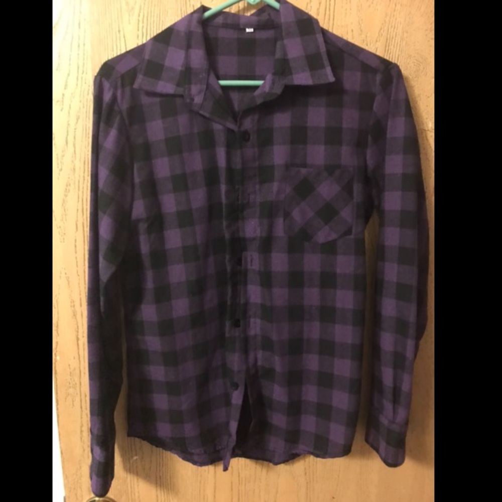 Plaid men’s button down. Size medium